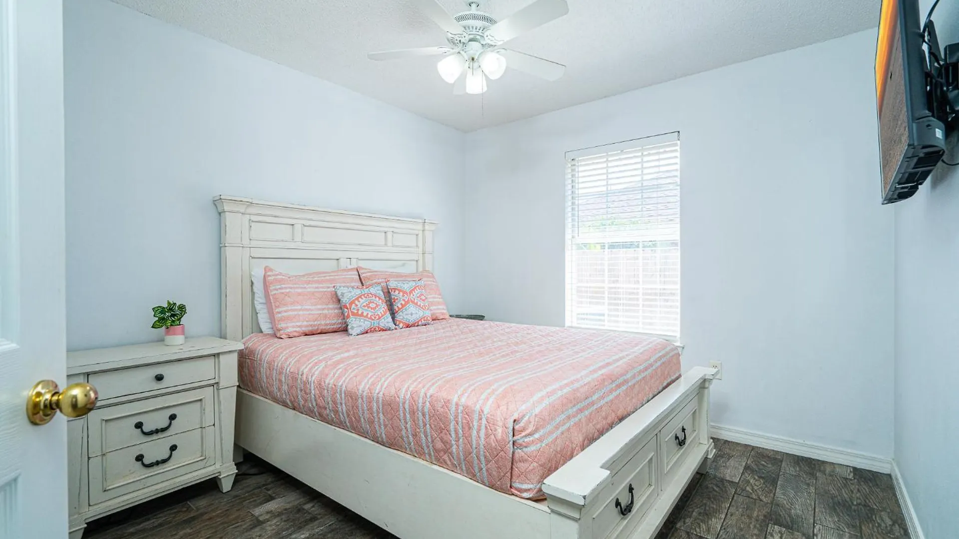 Windstarr Destin- Golf Cart Included, One Level, Close To Beach, Pet Friendly 0*, Destin United States